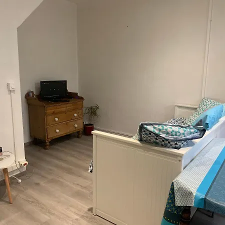 Apartamento Studio Avec Cours Fourques (Gard)